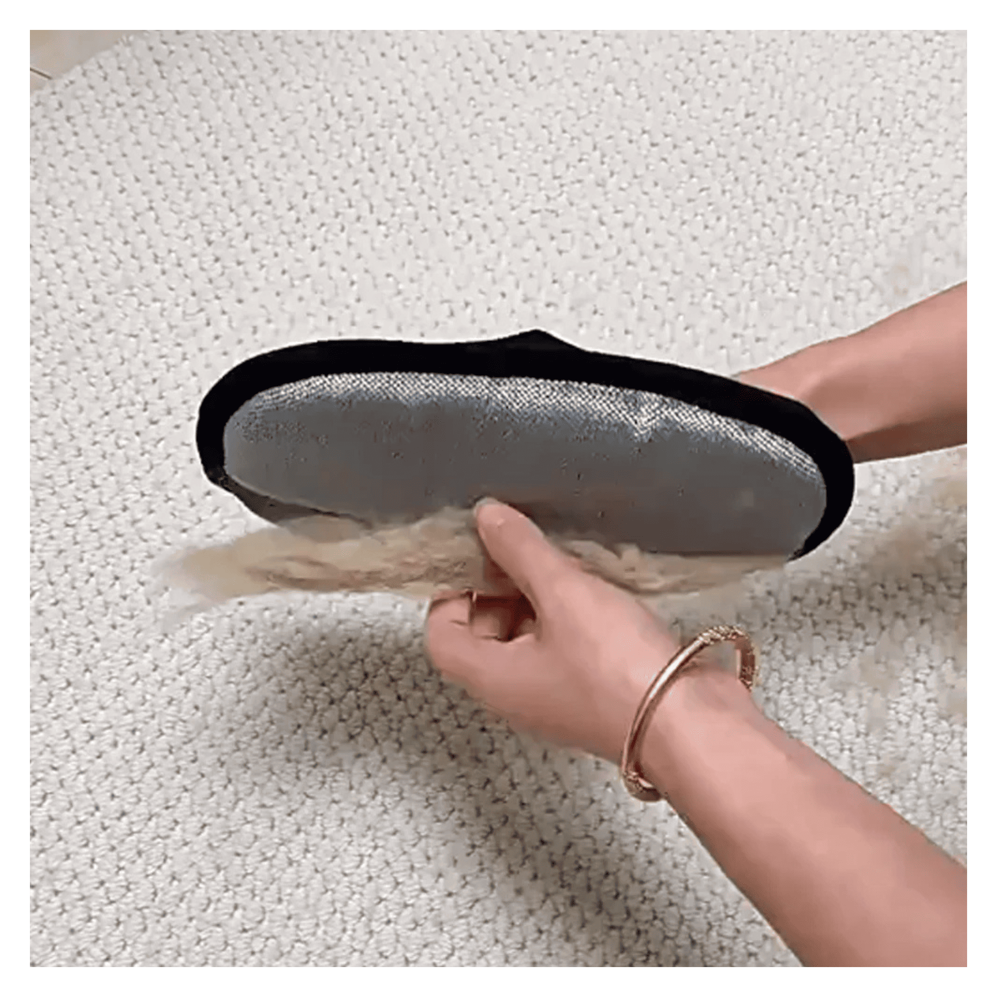 Pet Hair Remover Mitt Grooming Glove Easy Fur Removal for Long, Short & Curly Hair